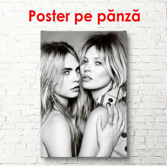 Постер - Кейт Мосс и Кара Делевинь, 60 x 90 см, Постер в раме