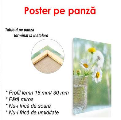 Poster - Un muşeţel într-o vază pe masă, 60 x 90 см, Poster înrămat