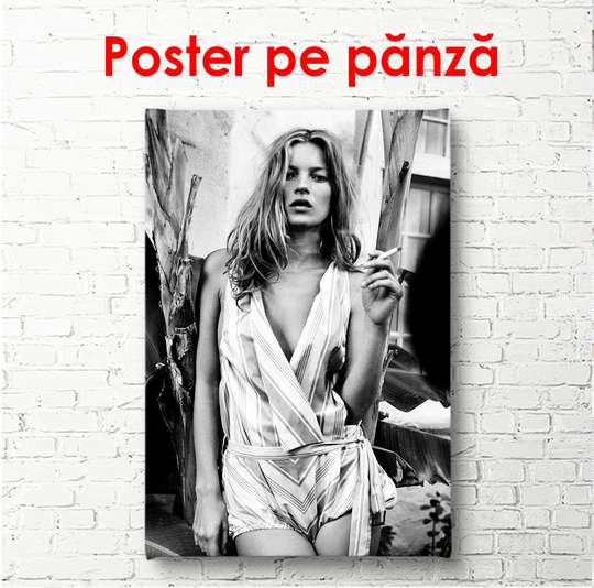 Постер - Портрет модели Кейт Мосс, 60 x 90 см, Постер в раме