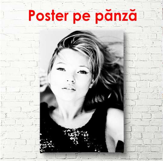 Постер - Кейт Мосс фото вид сверху, 60 x 90 см, Постер в раме