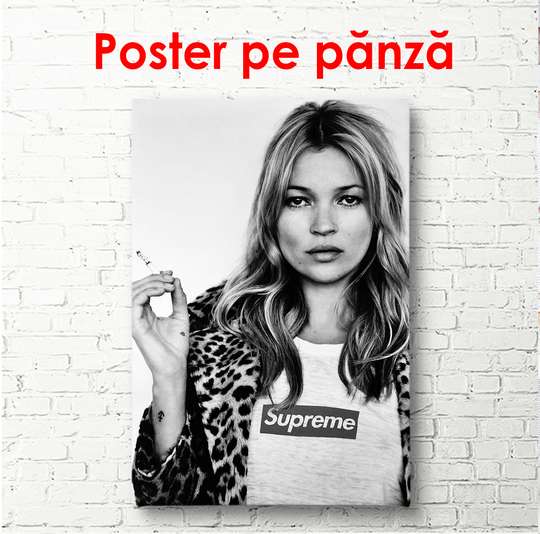 Постер - Кейт Мосс с сигаретой, 60 x 90 см, Постер в раме