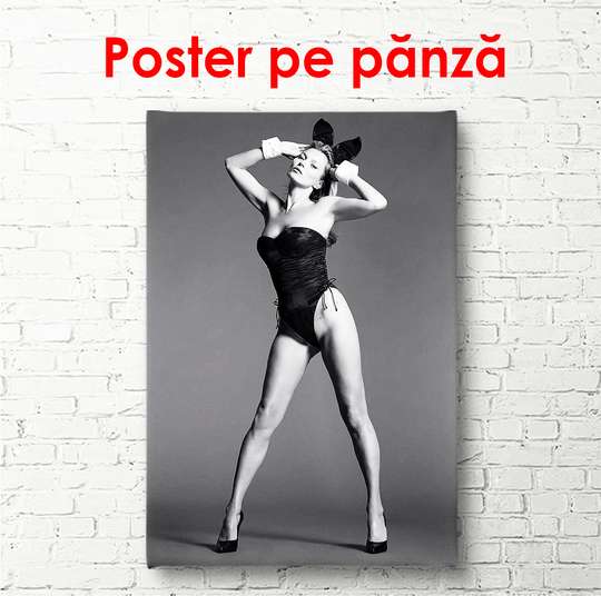 Постер - Кейт Мосс в костюме зайчика, 60 x 90 см, Постер в раме