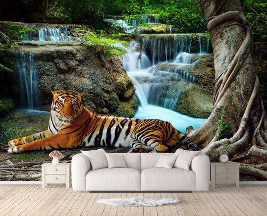 Фотообои, Тигр отдыхает возле водопада